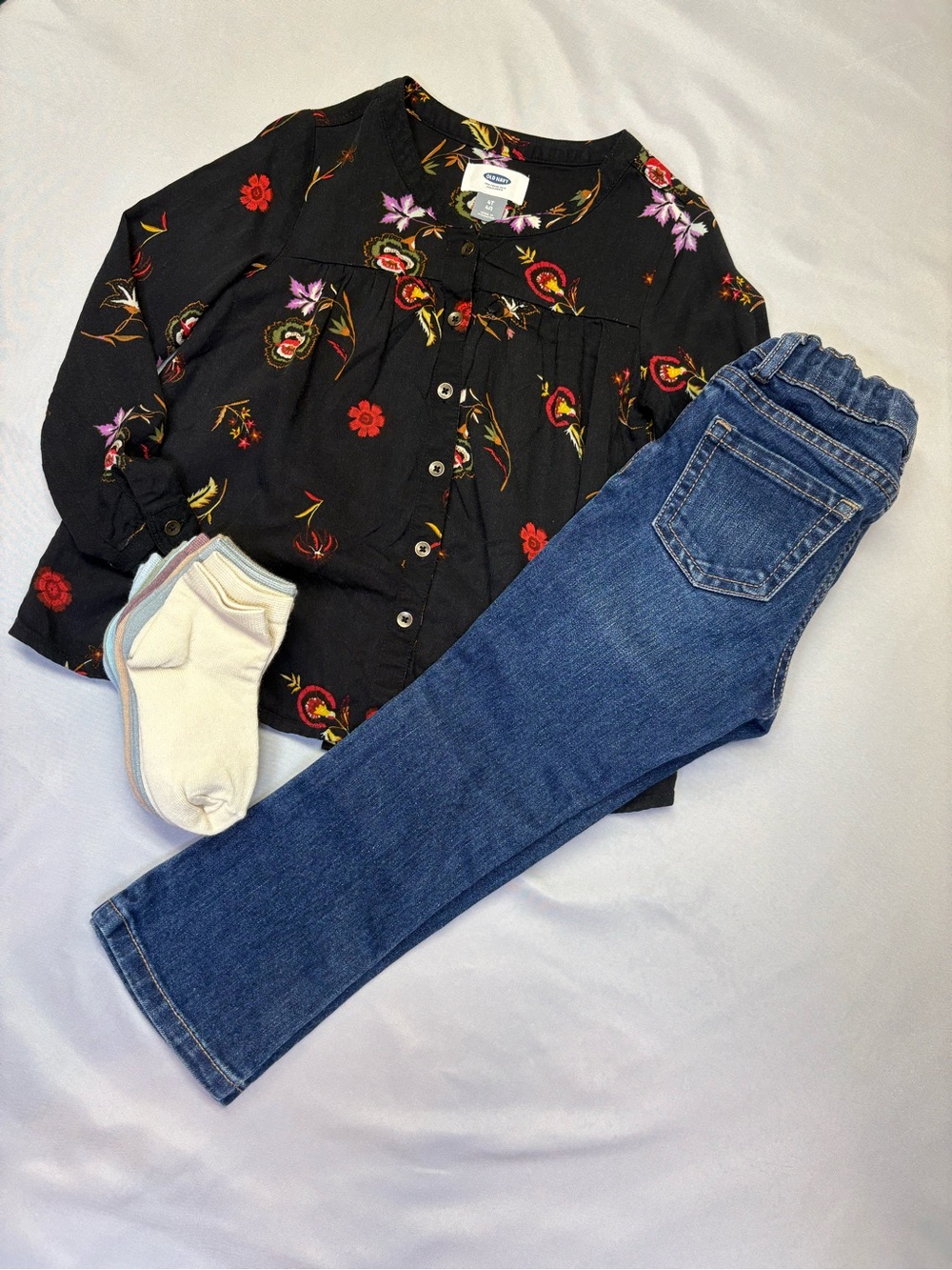 Classic Girls' Blue Elastic-Waist Jeans - black shirt and socks  4T